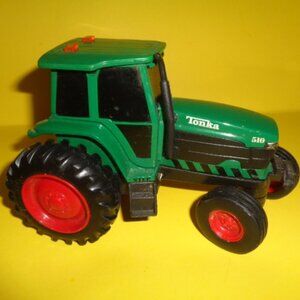 Tonka Toy Farm Tractor, By Maisto, 6" long, 2001 Issue